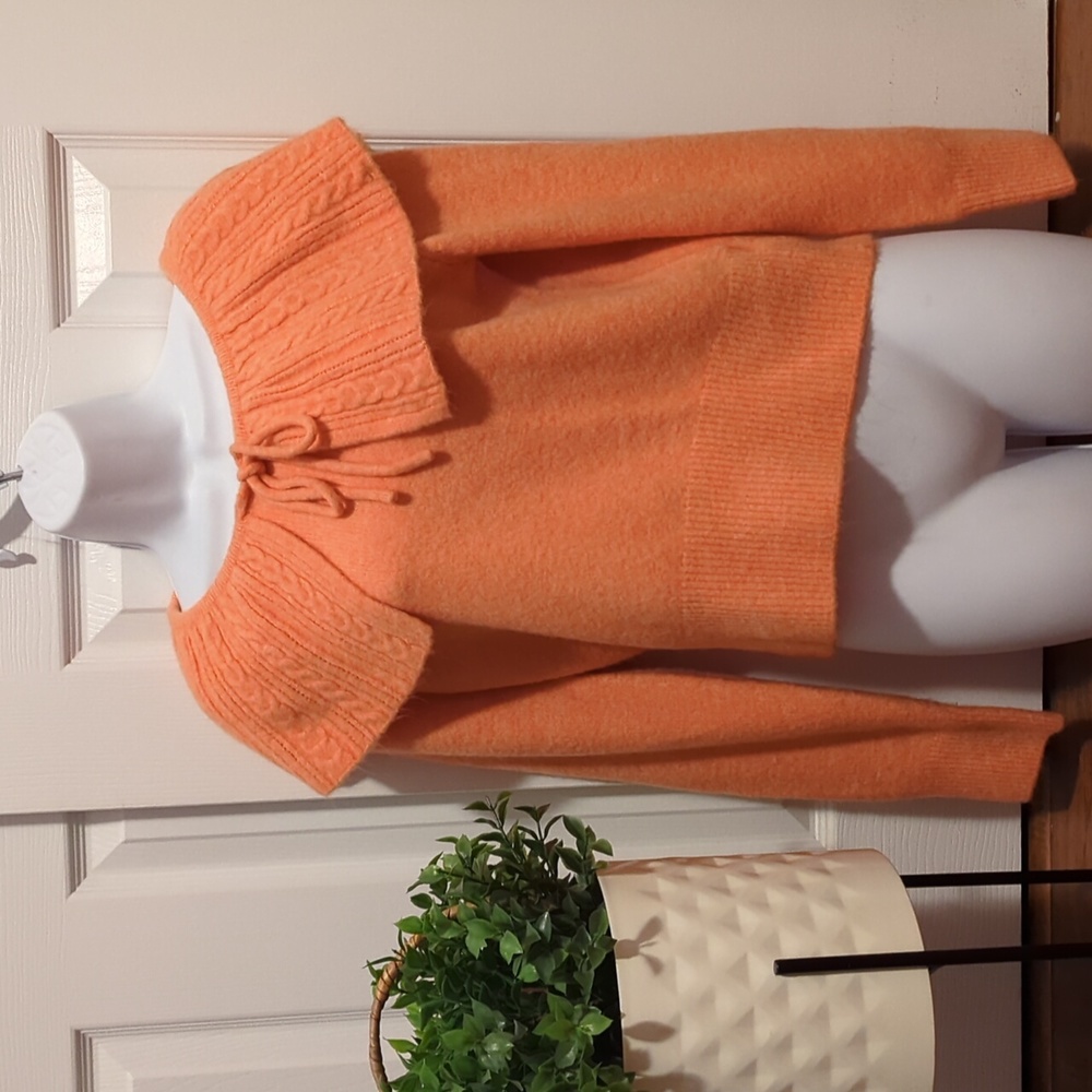 Coral Sweater Size S